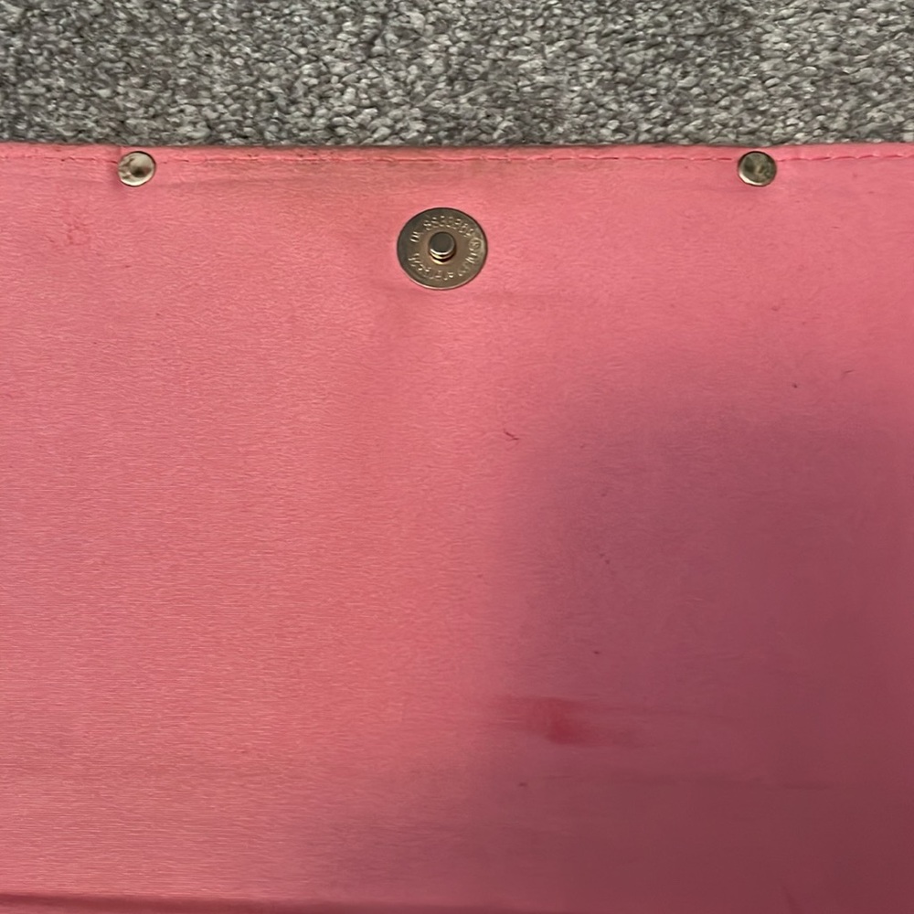 Pink purse - Picture 2 of 4
